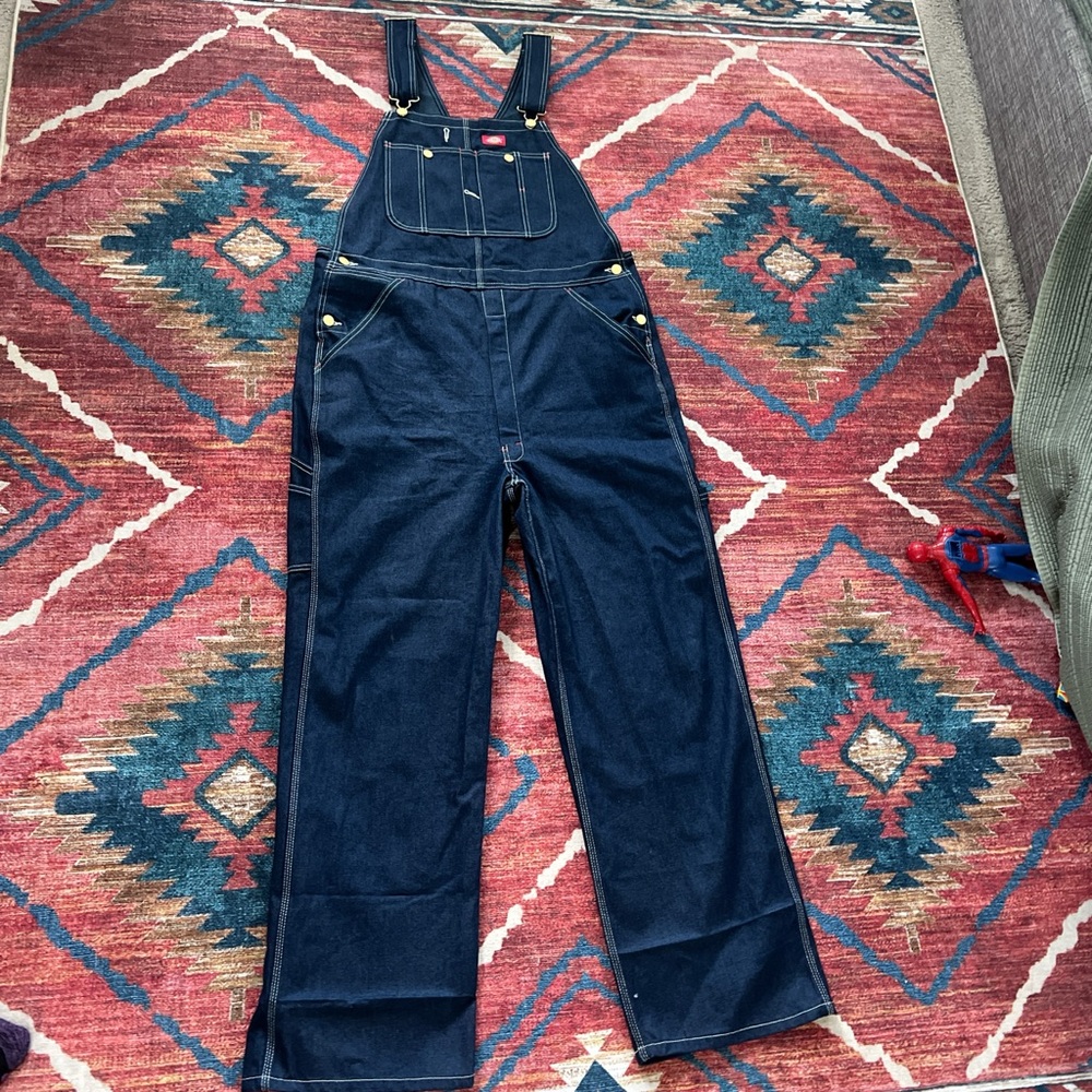 Dickies men’s overalls dark jean with white stitching